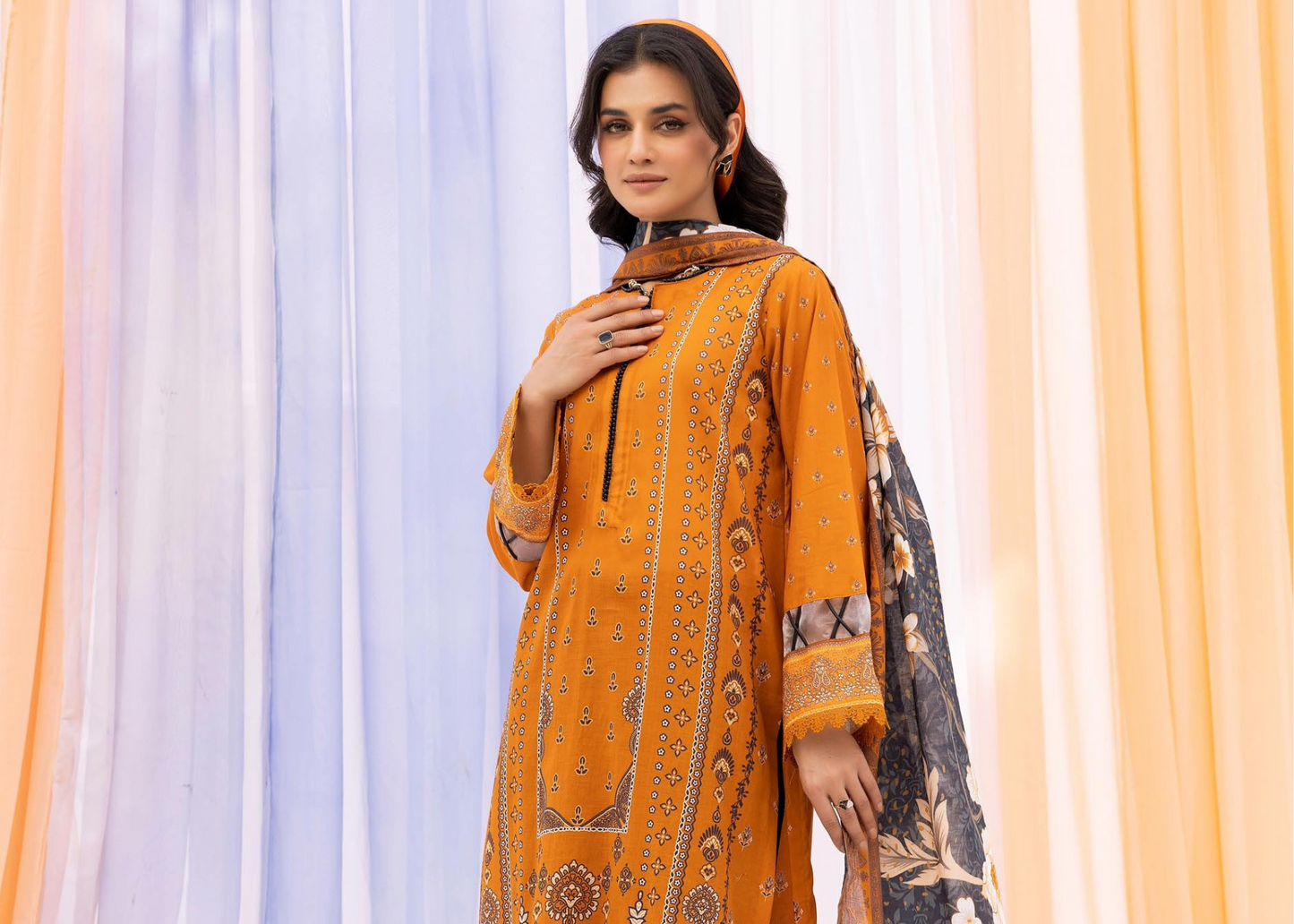Fashionable Lawn Suit with Exclusive Printed Dupatta – 3PC